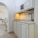 Charming House - Guardabassi Collection