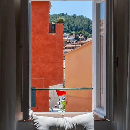 Guardabassi Collection Charming House Piazza Indipendenza 波尔图·埃尔科莱