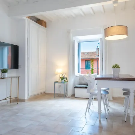 Guardabassi Collection Charming House Piazza Indipendenza * 波尔图·埃尔科莱