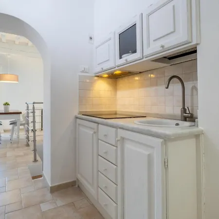 Charming House - Guardabassi Collection