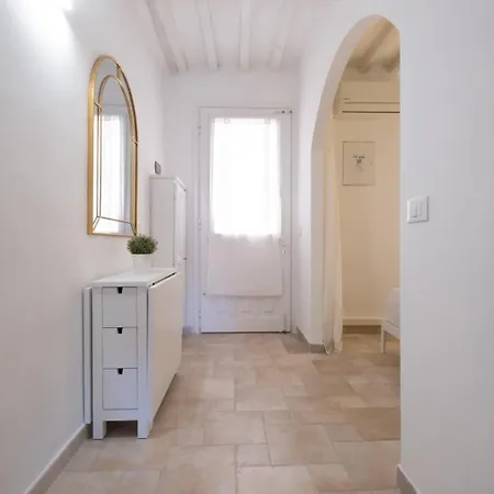 Charming House - Guardabassi Collection Daire